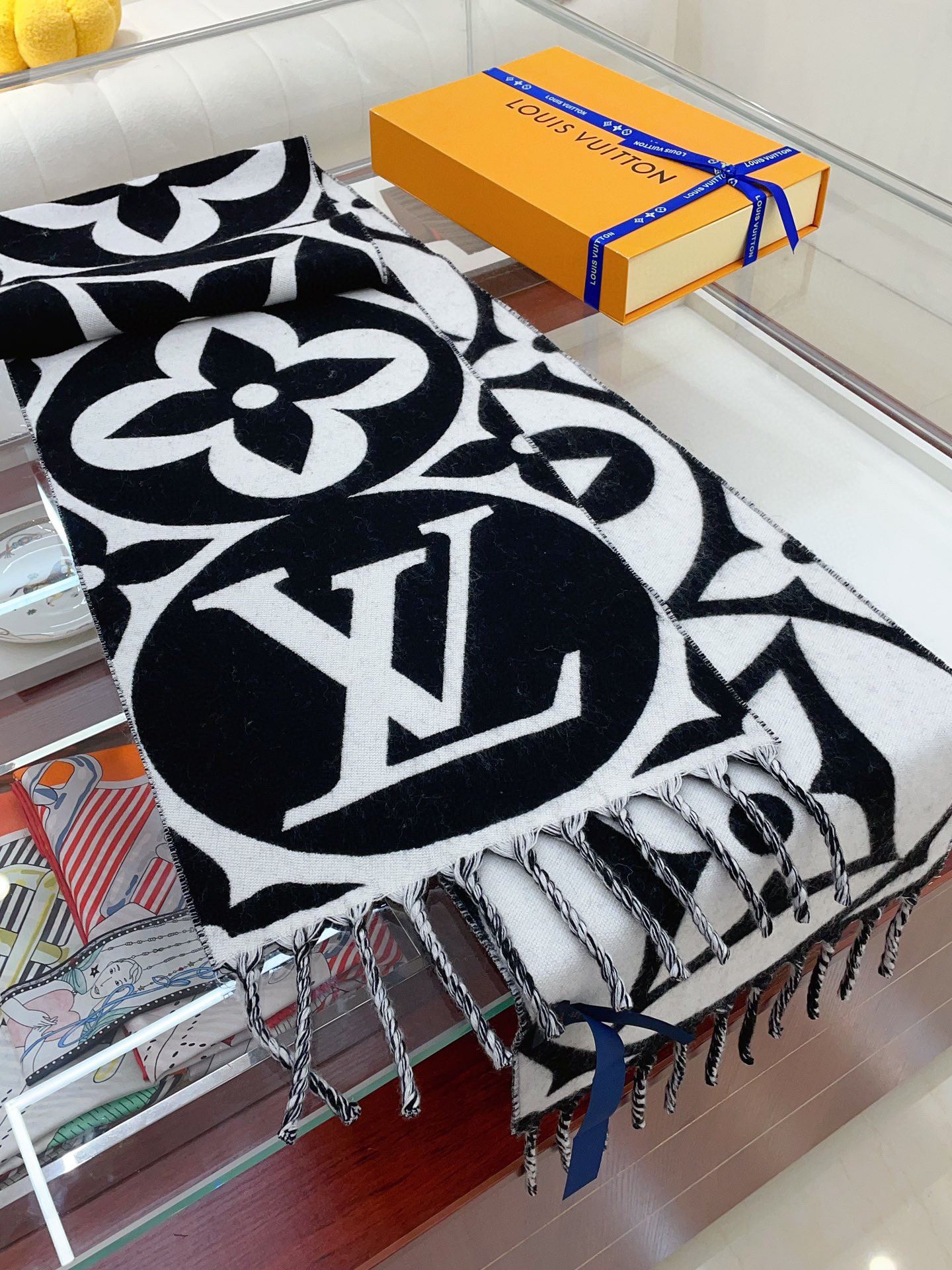 Louis Vuitton Scarf